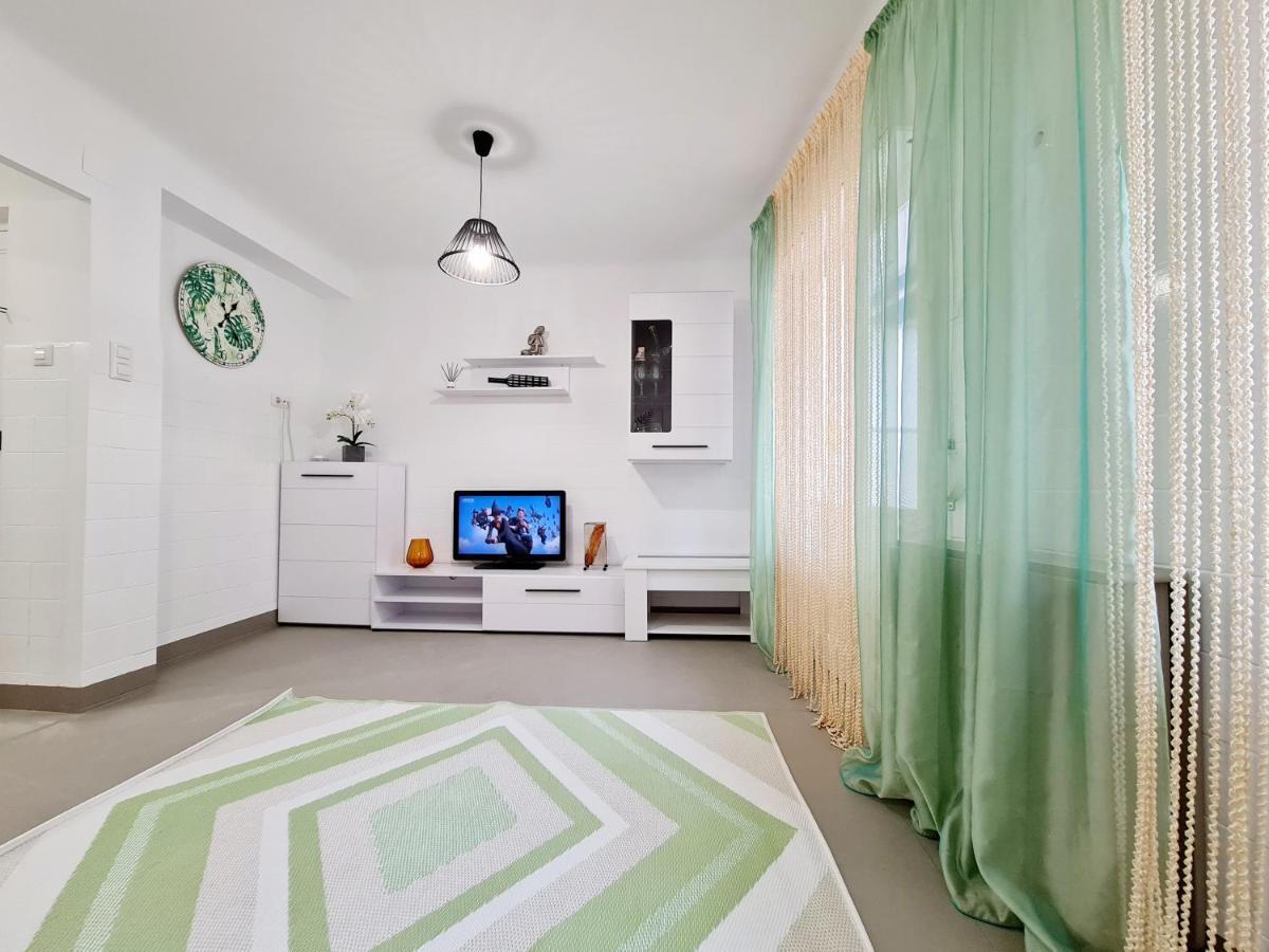 Comodo Apartamento Cerca Del Mar ซานตาโปลา ภายนอก รูปภาพ