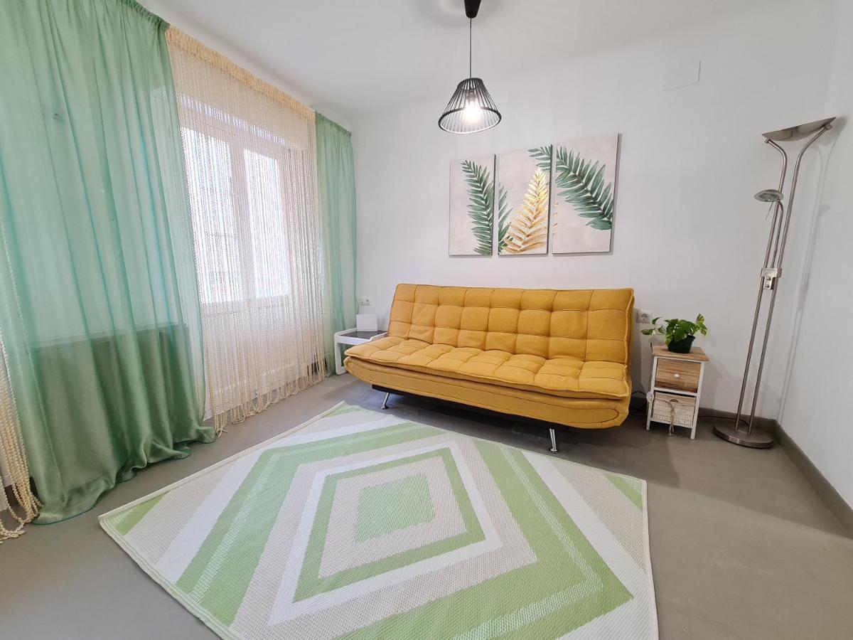 Comodo Apartamento Cerca Del Mar ซานตาโปลา ภายนอก รูปภาพ